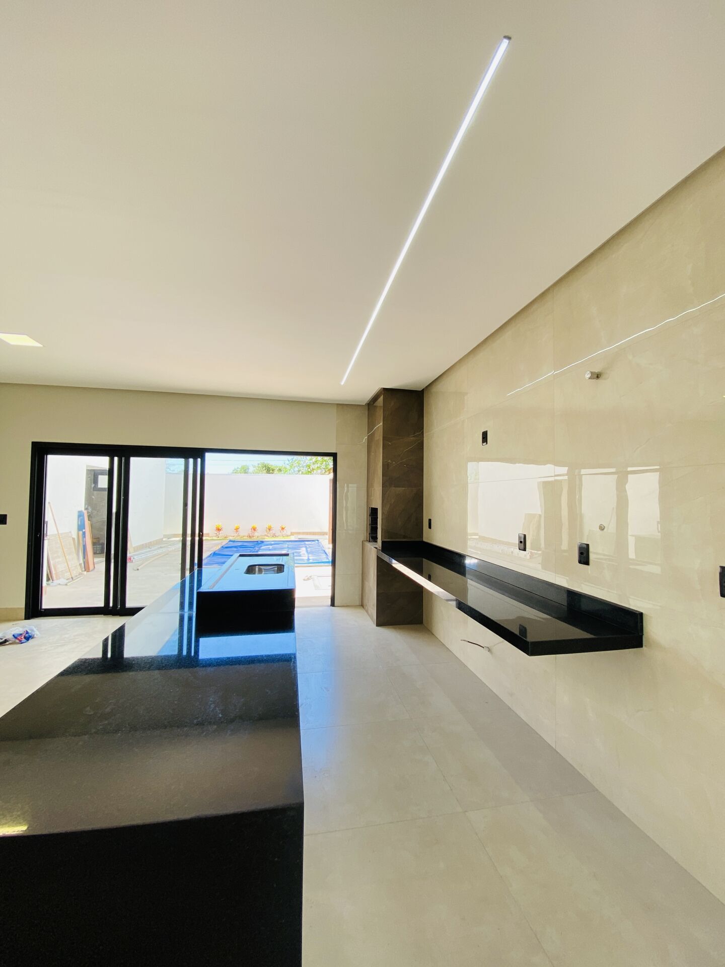 Casa à venda com 3 quartos, 170m² - Foto 4