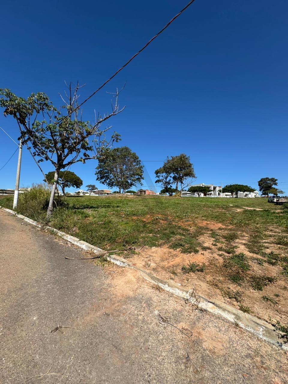 Terreno, 1421 m² - Foto 1