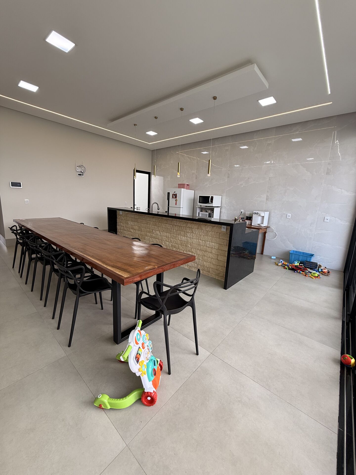 Casa à venda com 3 quartos, 220m² - Foto 13
