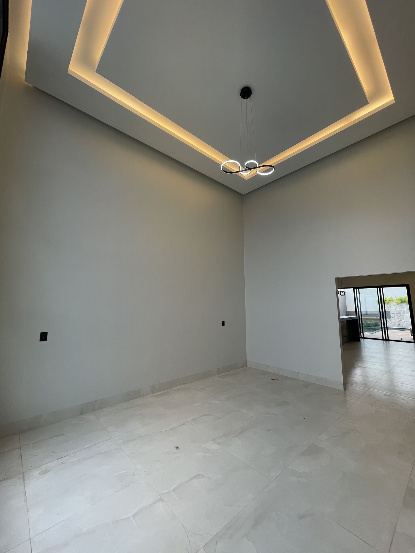 Casa à venda com 3 quartos, 234m² - Foto 3