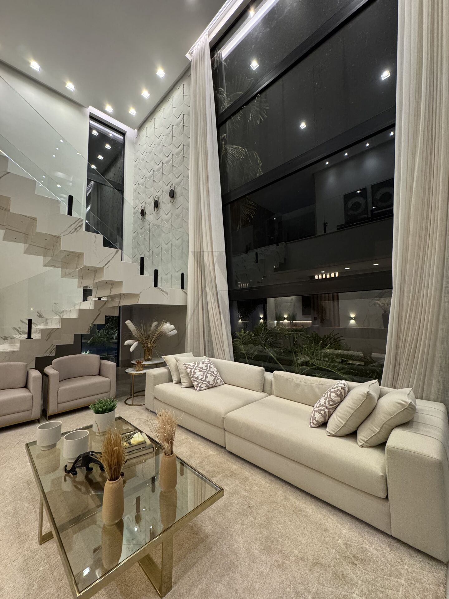 Casa, 4 quartos, 600 m² - Foto 1