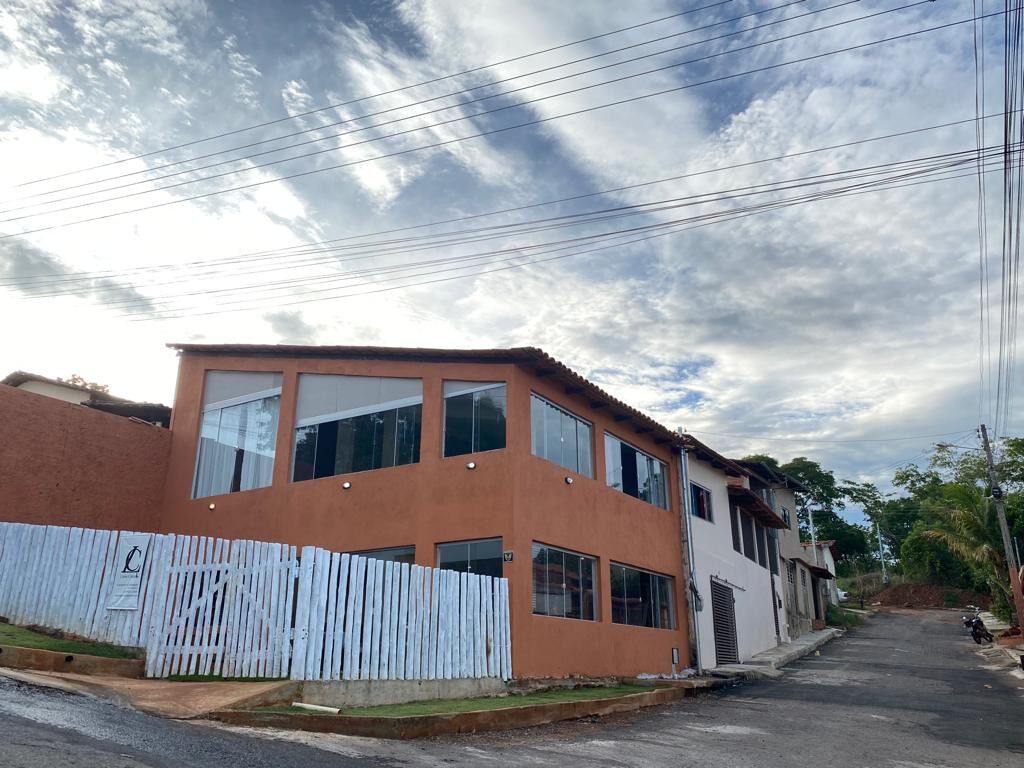 Casa à venda com 2 quartos, 135m² - Foto 2