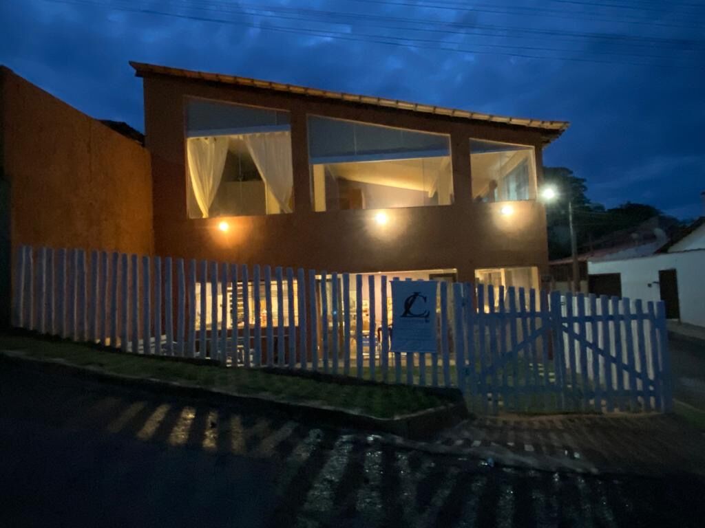 Casa à venda com 2 quartos, 135m² - Foto 3