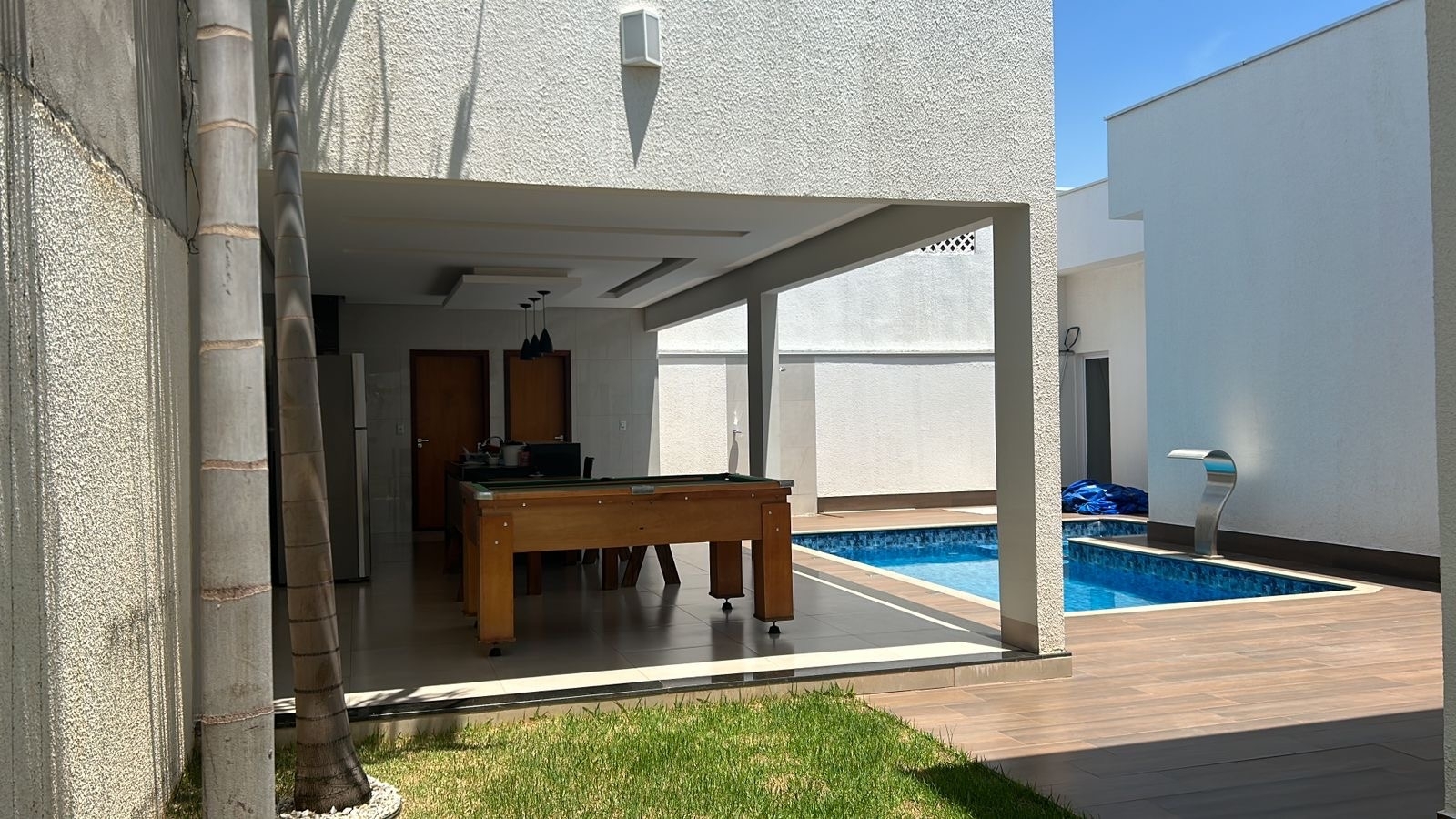 Casa à venda com 3 quartos, 194m² - Foto 14