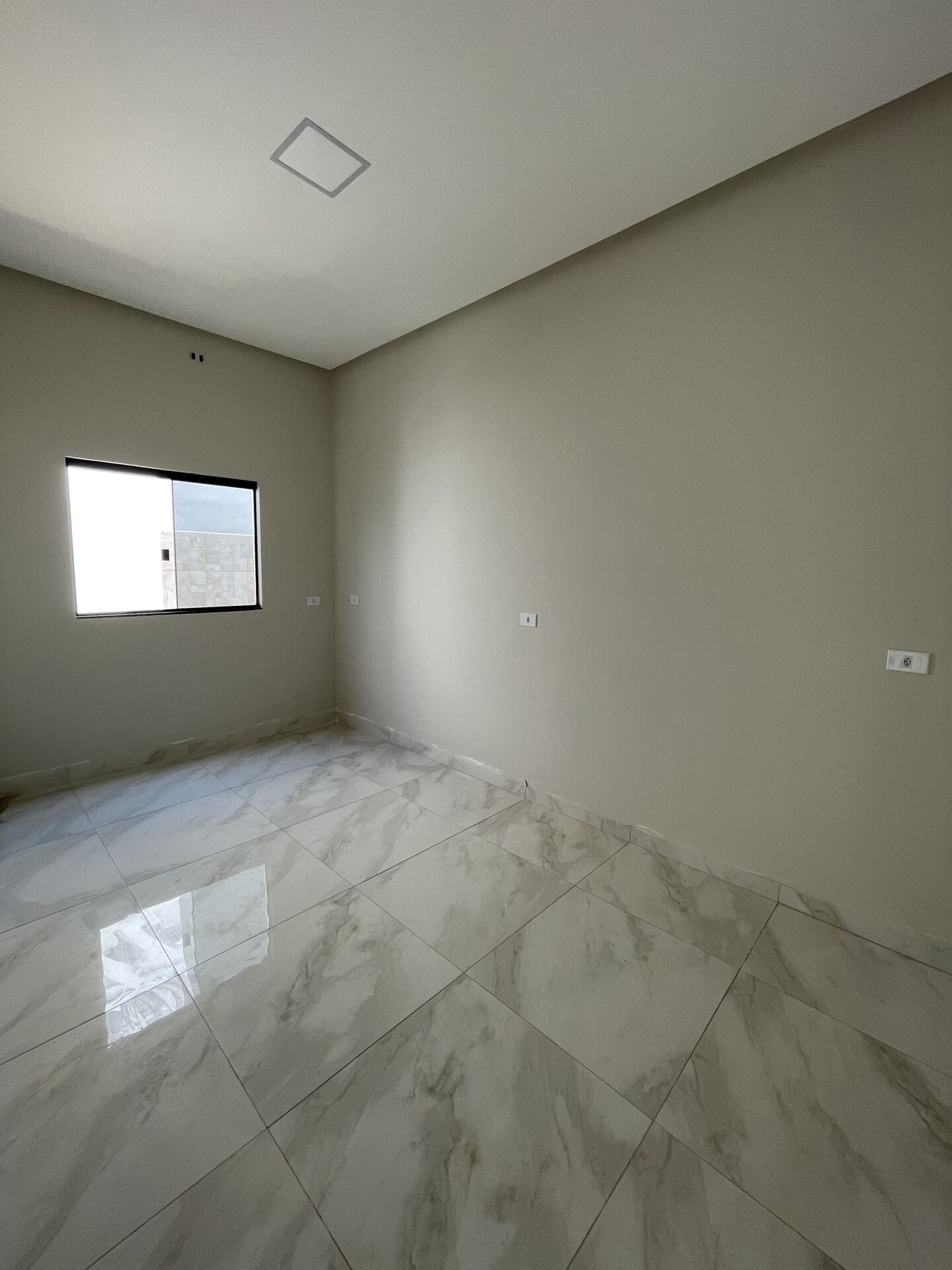 Casa à venda com 2 quartos, 59m² - Foto 4