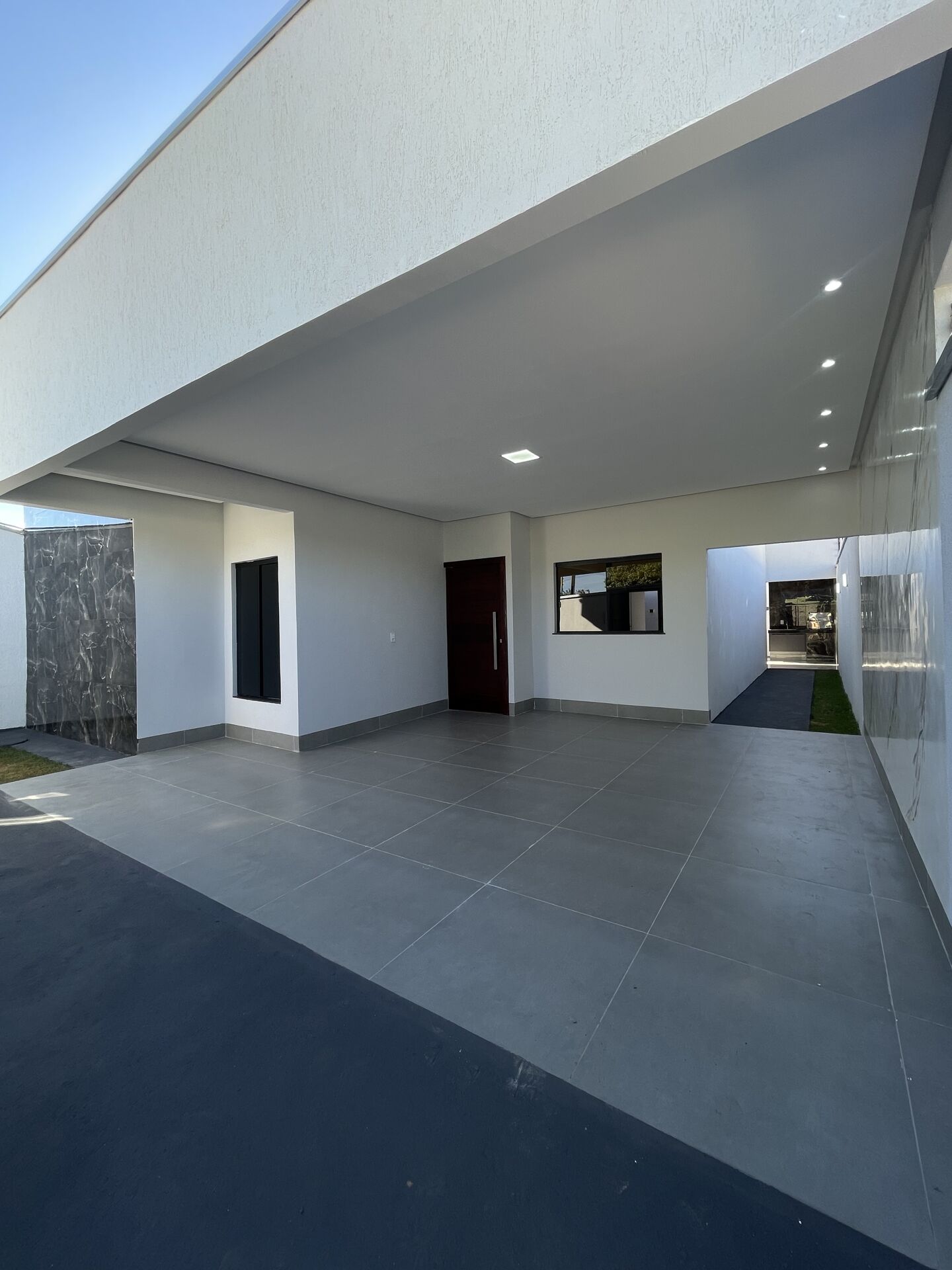 Casa à venda com 3 quartos, 135m² - Foto 2