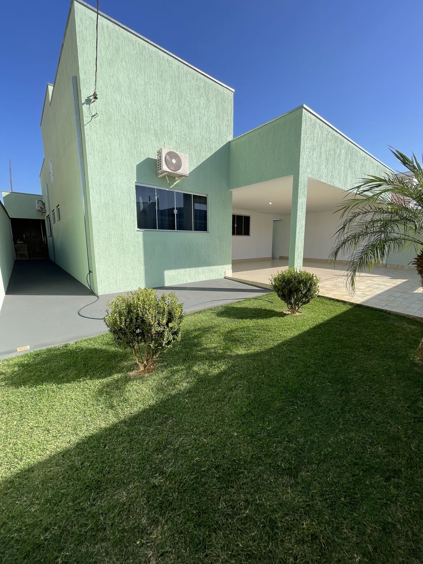 Casa à venda com 3 quartos, 174m² - Foto 2