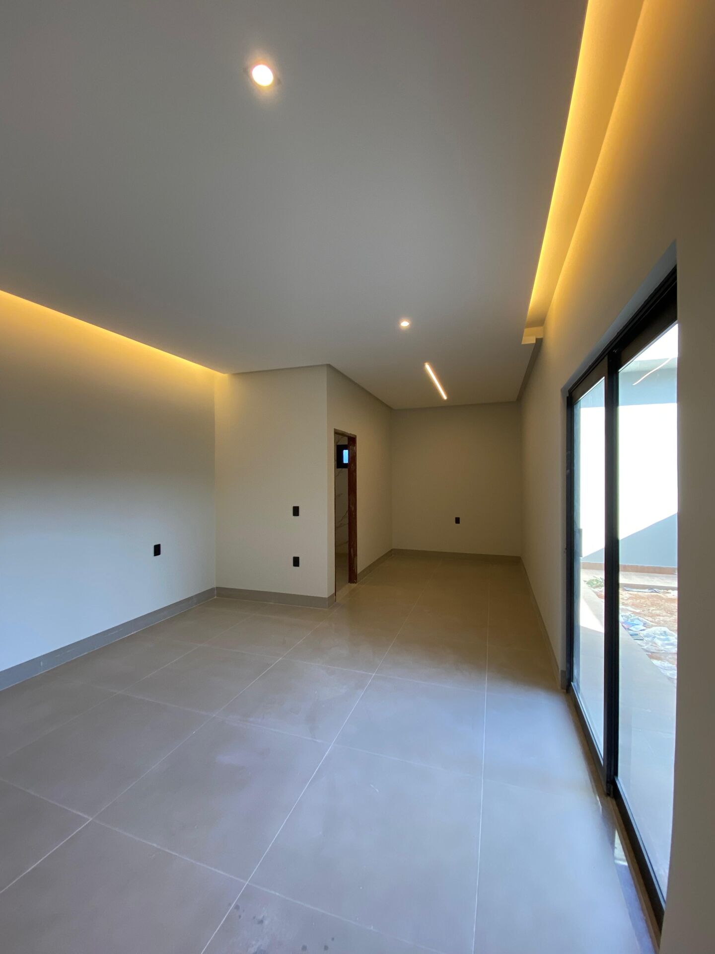 Casa à venda com 3 quartos, 188m² - Foto 4