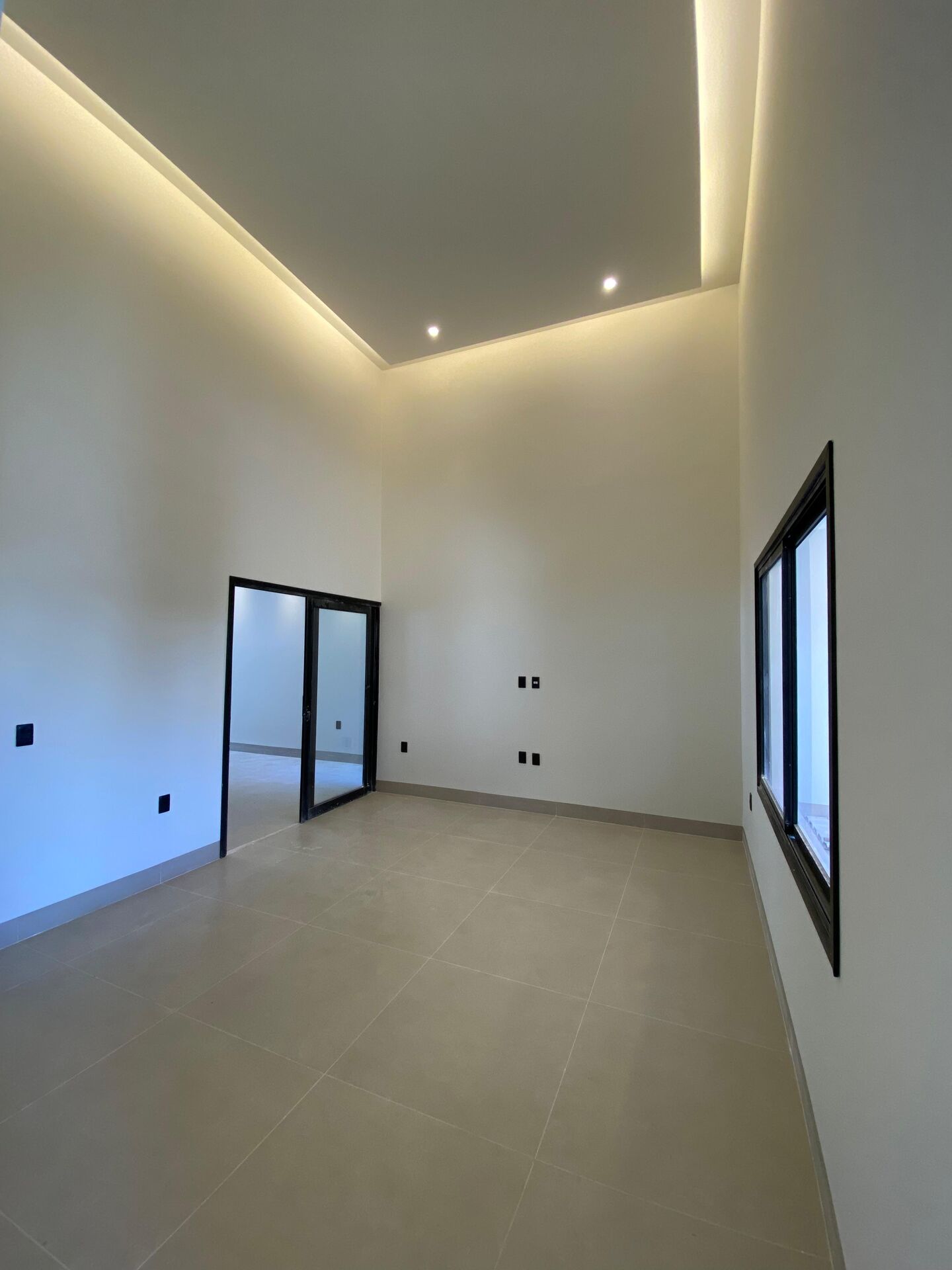 Casa à venda com 3 quartos, 188m² - Foto 3