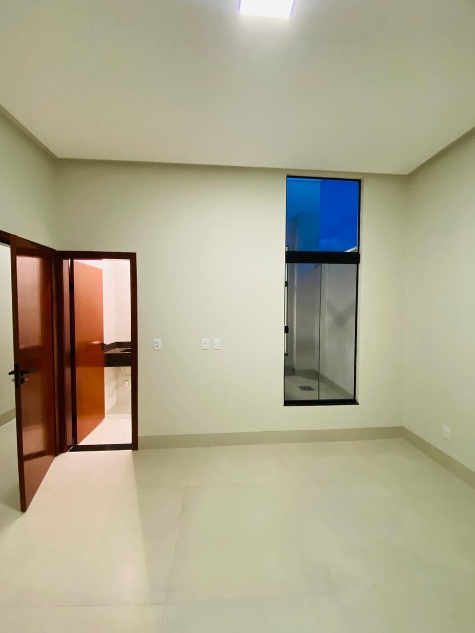 Casa à venda com 3 quartos, 197m² - Foto 9