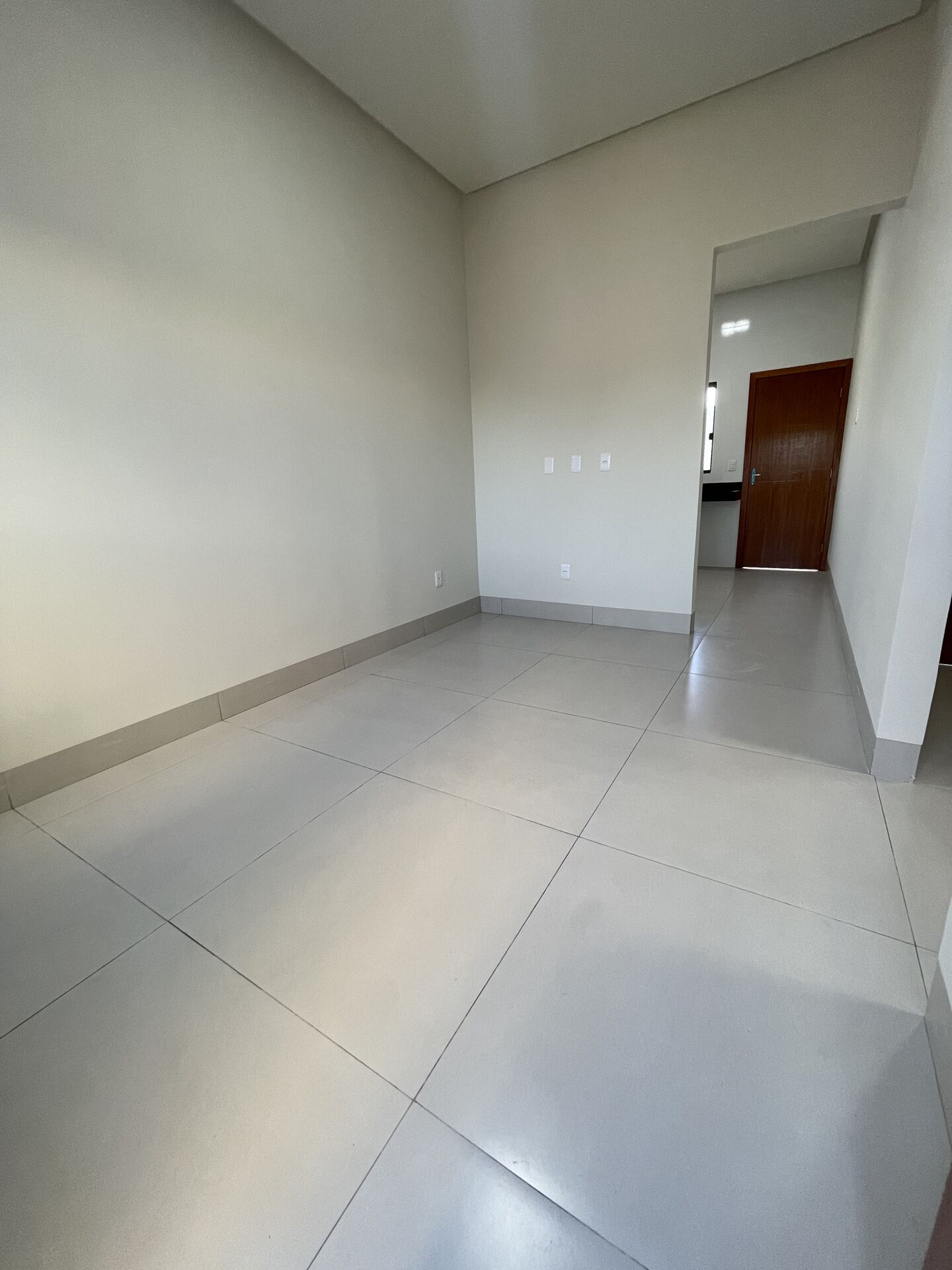 Casa à venda com 2 quartos, 60m² - Foto 2