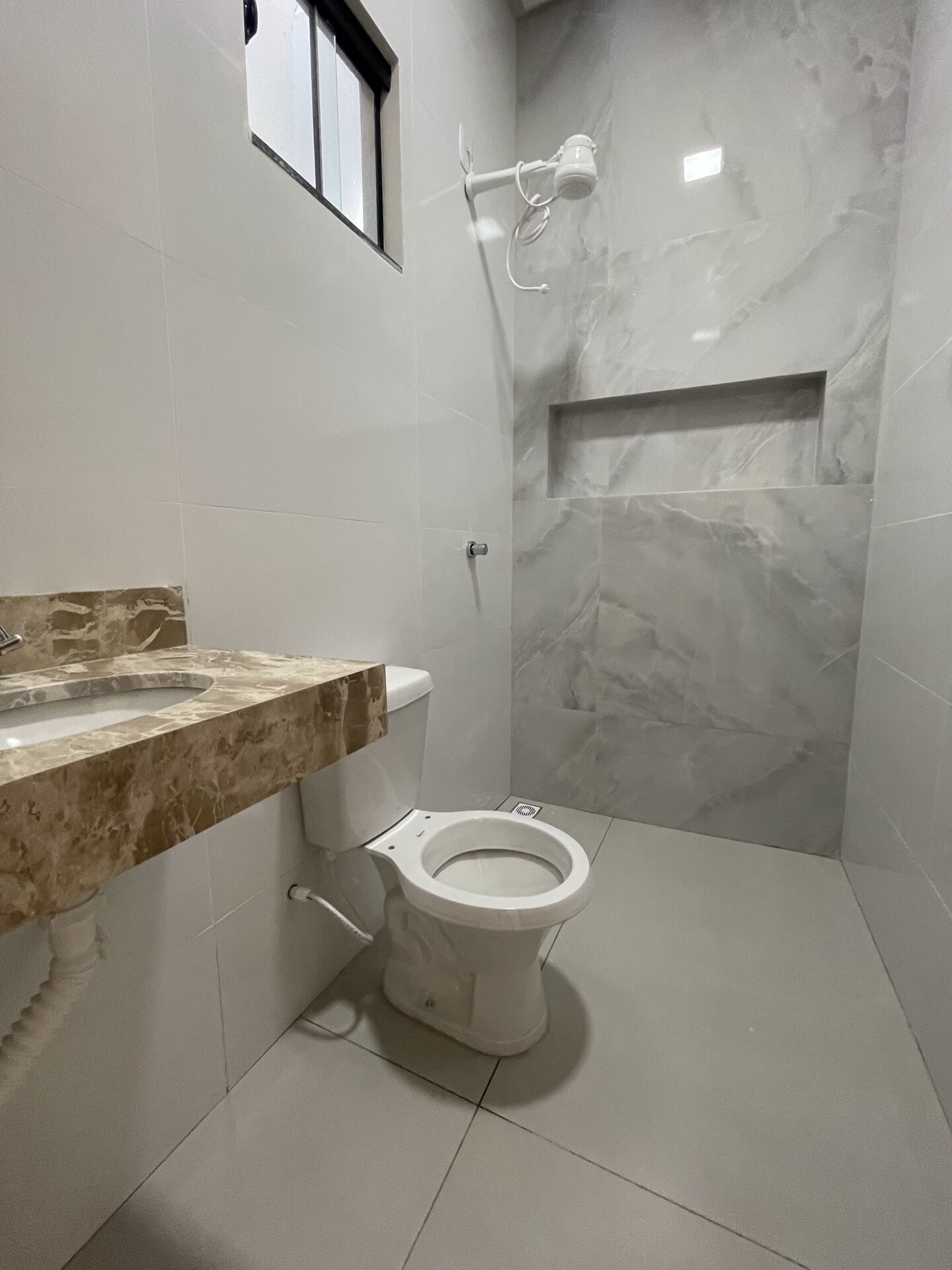 Casa à venda com 2 quartos, 60m² - Foto 5