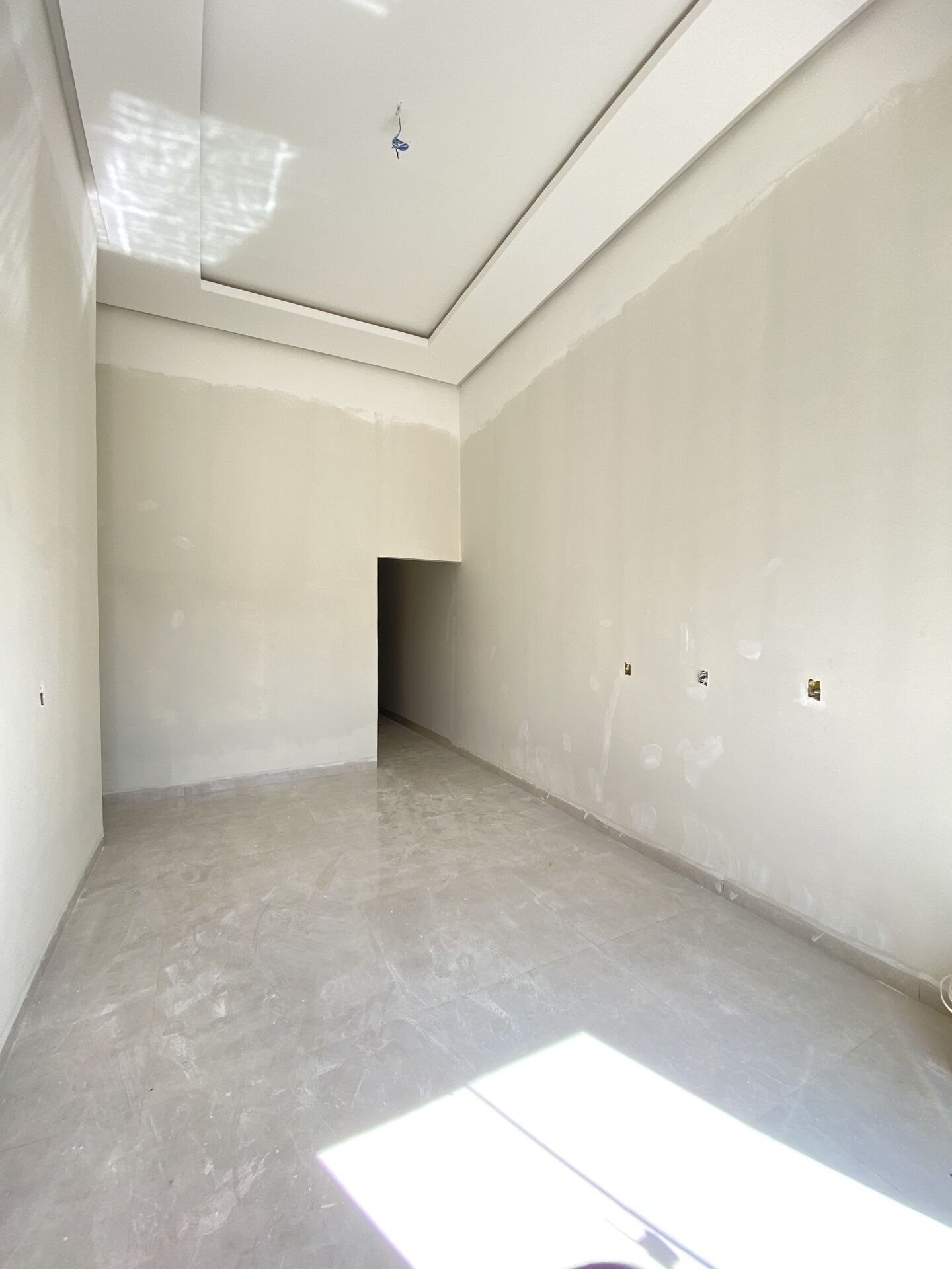 Casa à venda com 3 quartos, 100m² - Foto 2