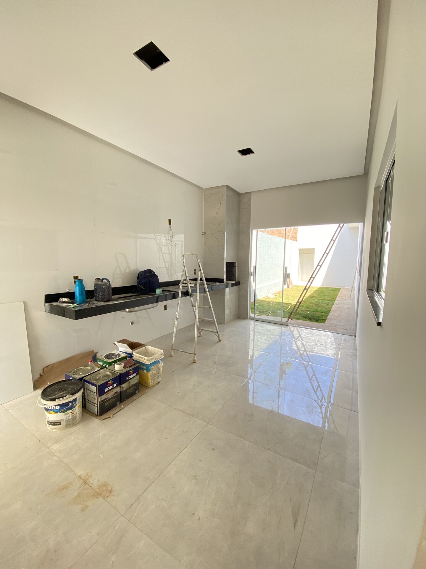 Casa à venda com 3 quartos, 100m² - Foto 3