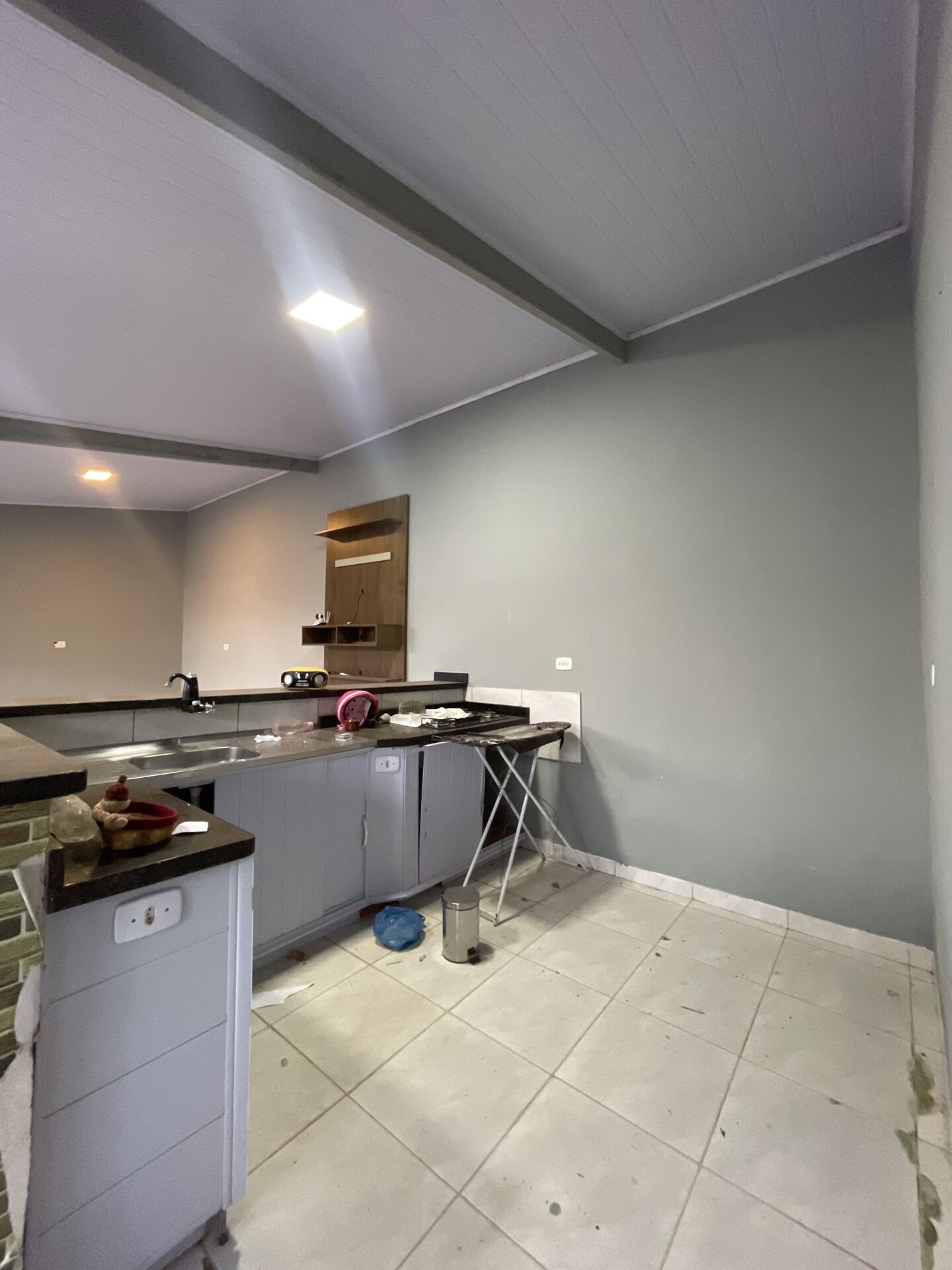 Casa à venda com 2 quartos, 110m² - Foto 9