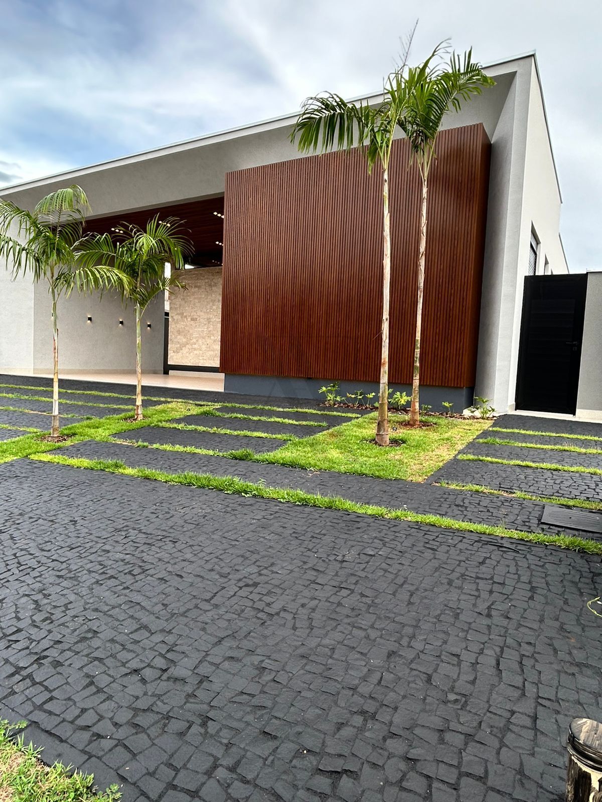 Casa, 3 quartos, 290 m² - Foto 1
