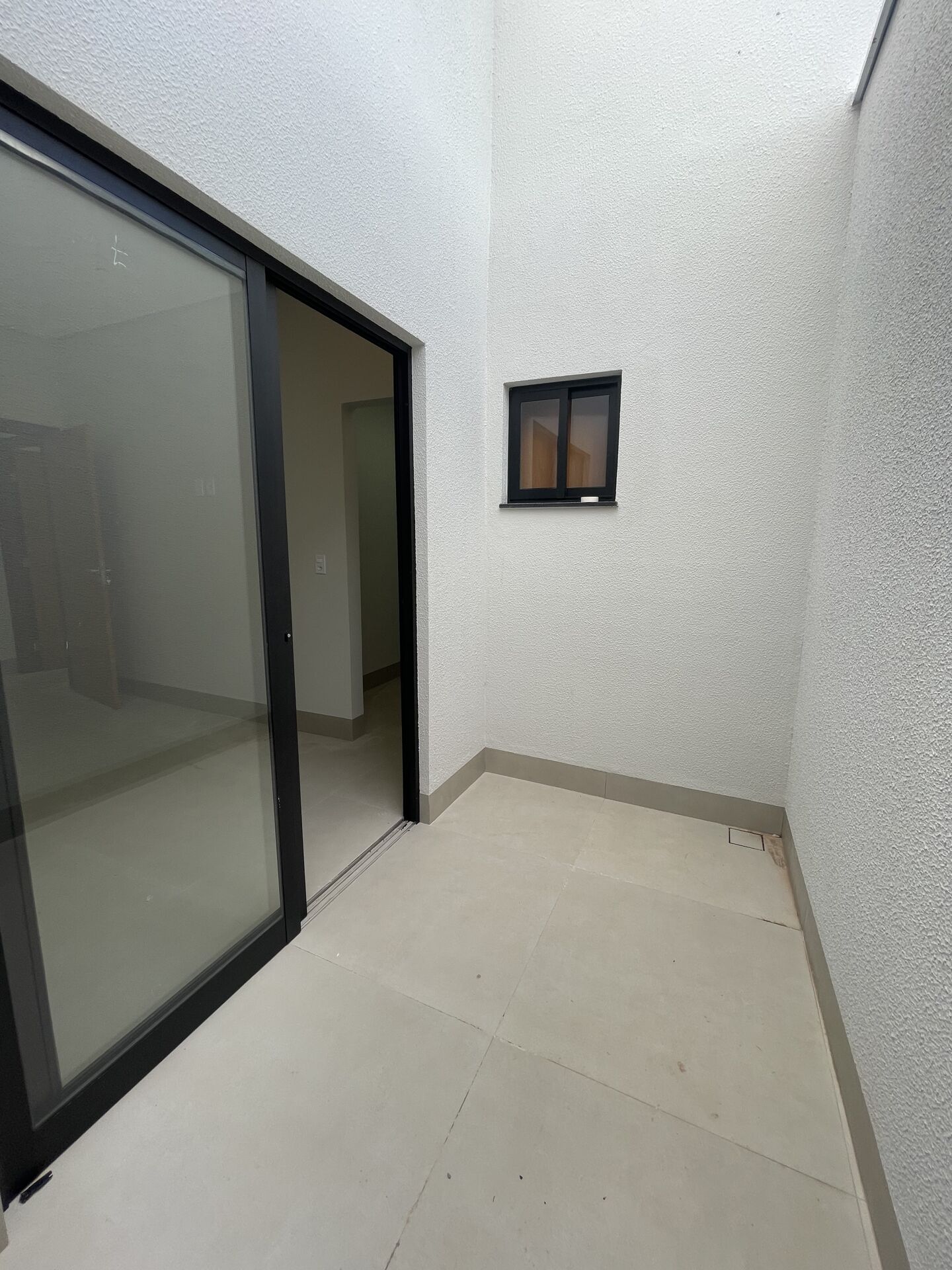 Casa à venda com 3 quartos, 117m² - Foto 12