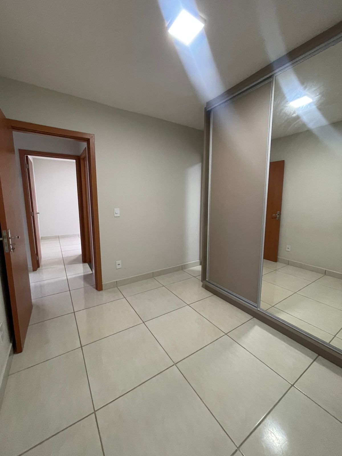 Apartamento à venda com 2 quartos, 55m² - Foto 10