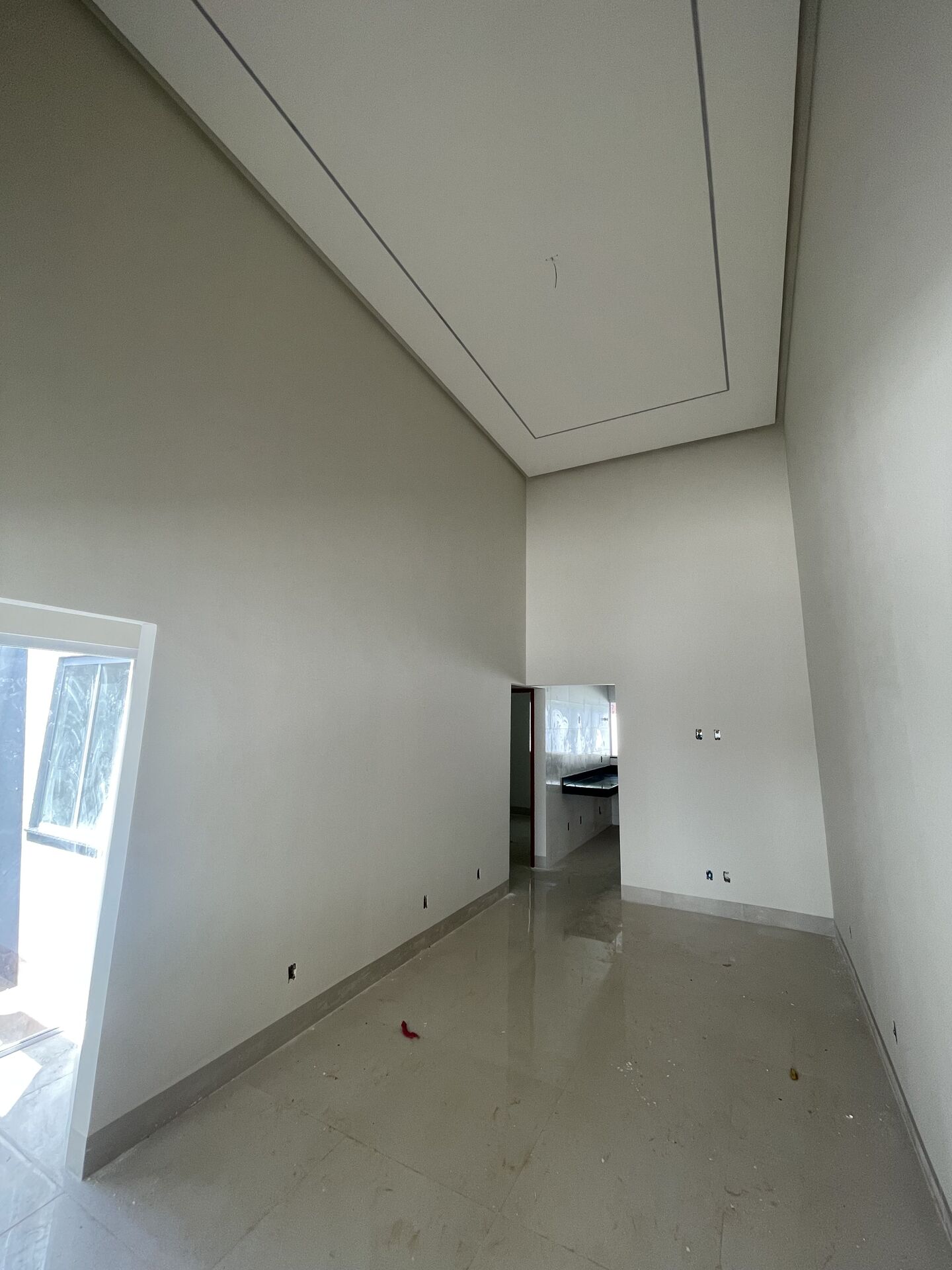 Casa à venda com 3 quartos, 136m² - Foto 2