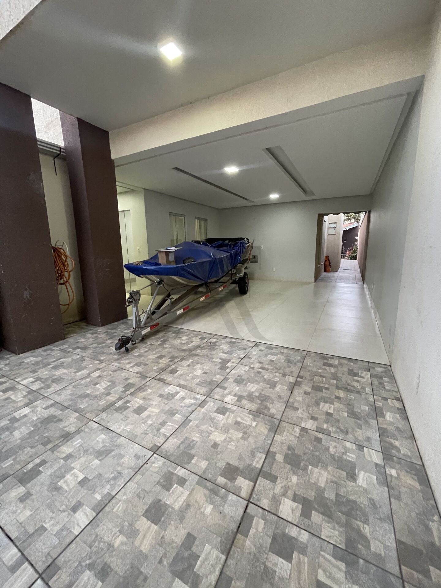 Casa, 4 quartos, 217 m² - Foto 1