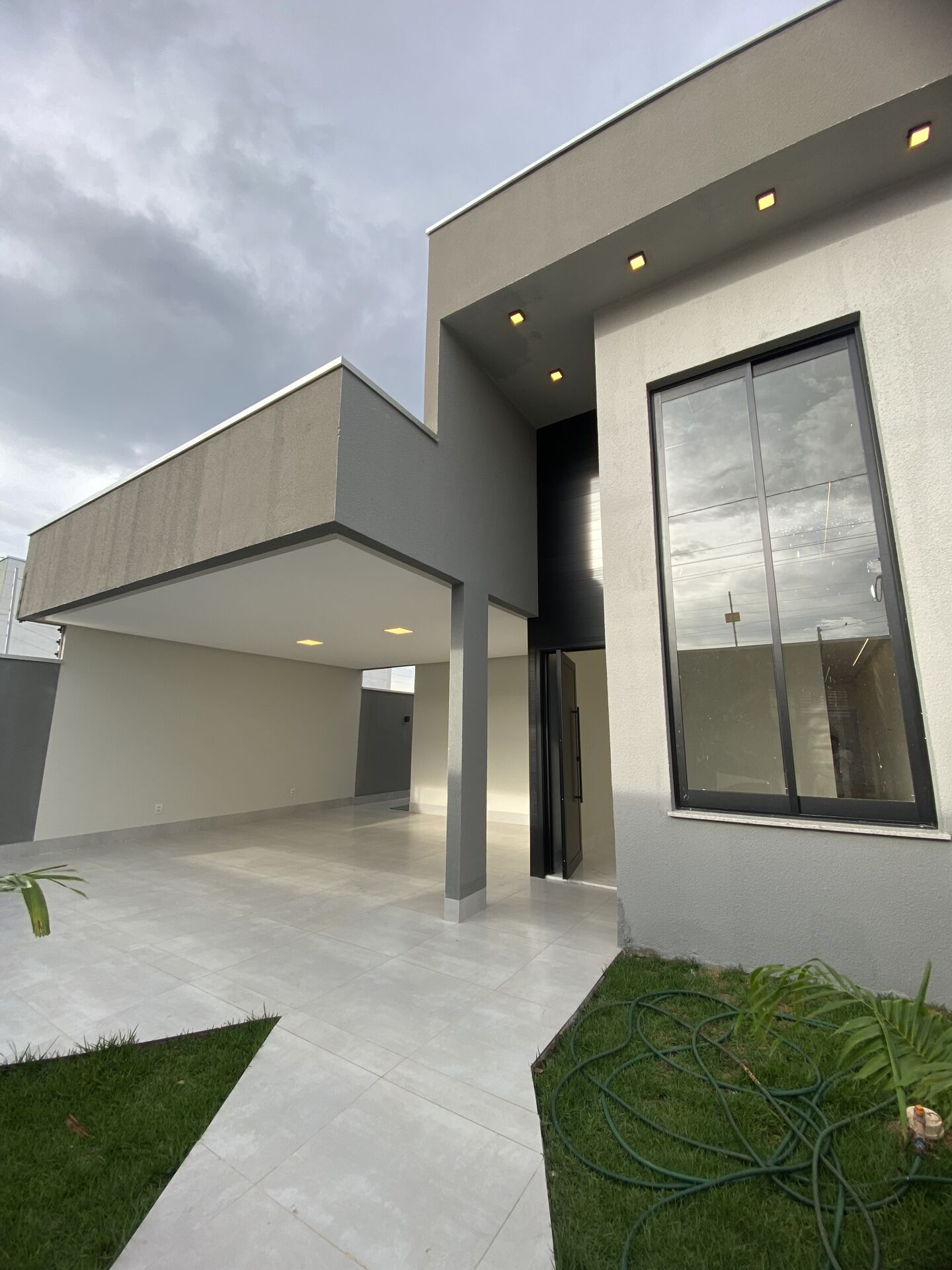 Casa à venda com 3 quartos, 140m² - Foto 2