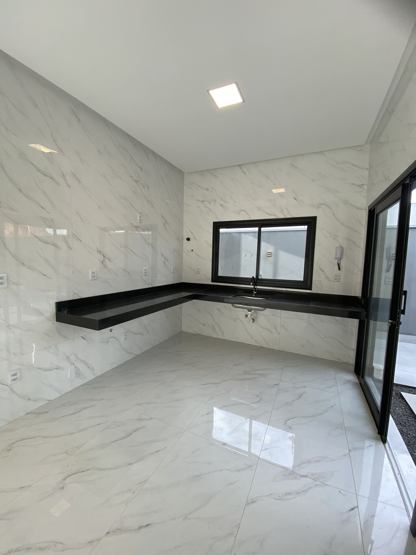 Casa à venda com 3 quartos, 140m² - Foto 4