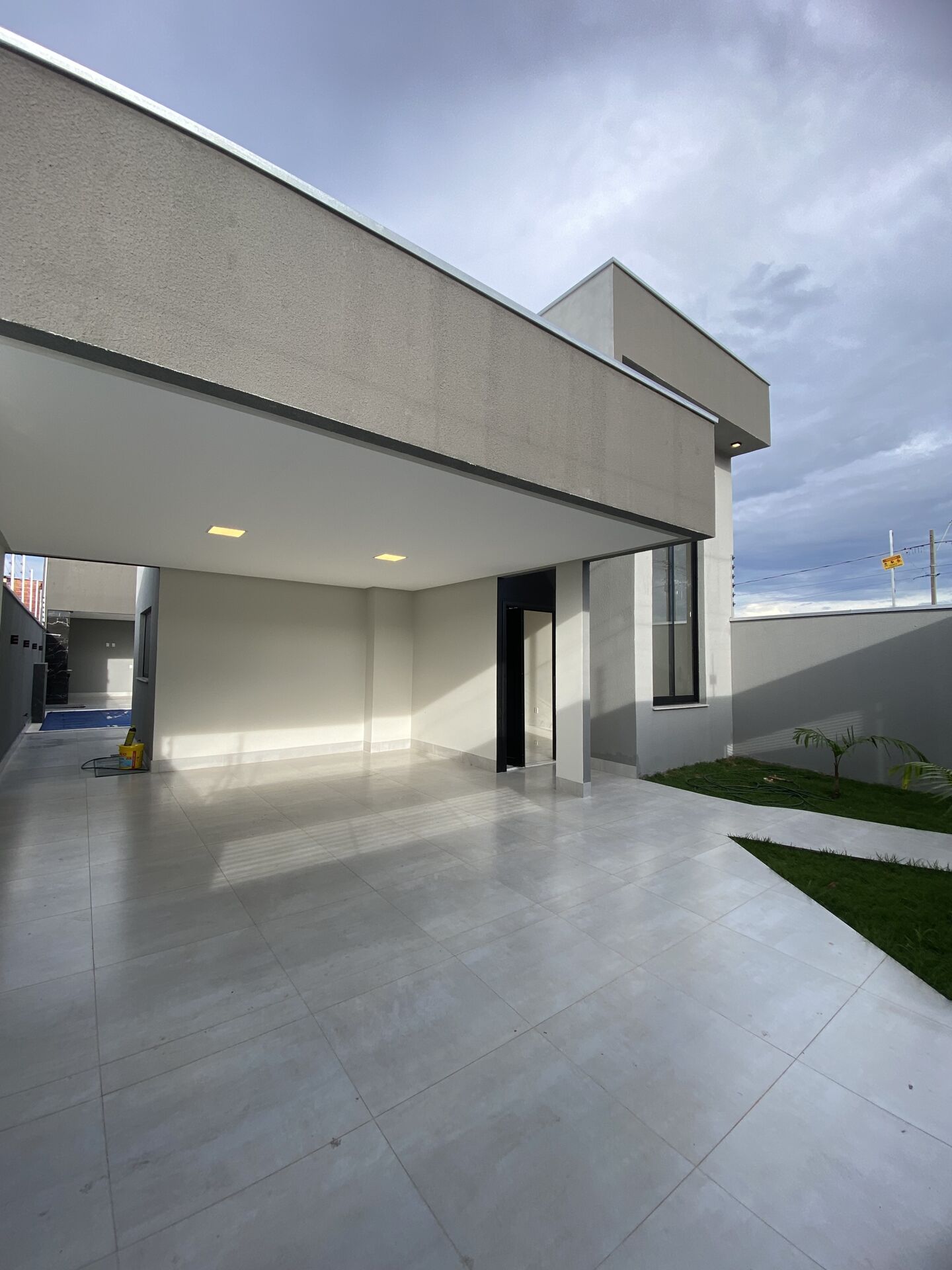 Casa à venda com 3 quartos, 140m² - Foto 1