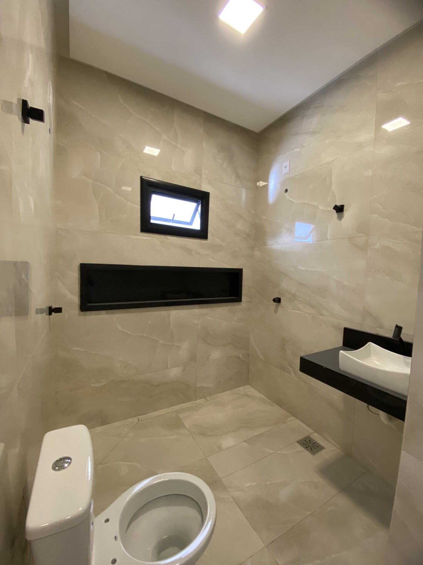 Casa à venda com 3 quartos, 140m² - Foto 9