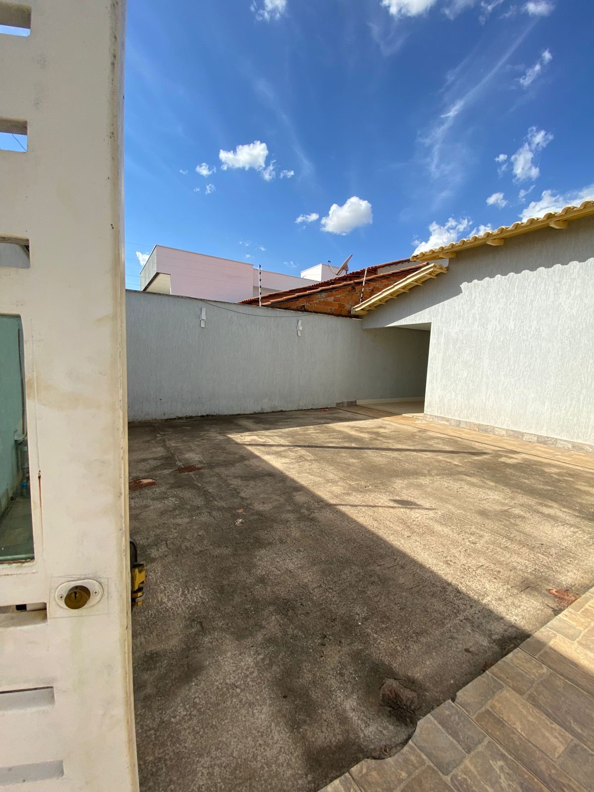 Casa à venda com 3 quartos, 385m² - Foto 3