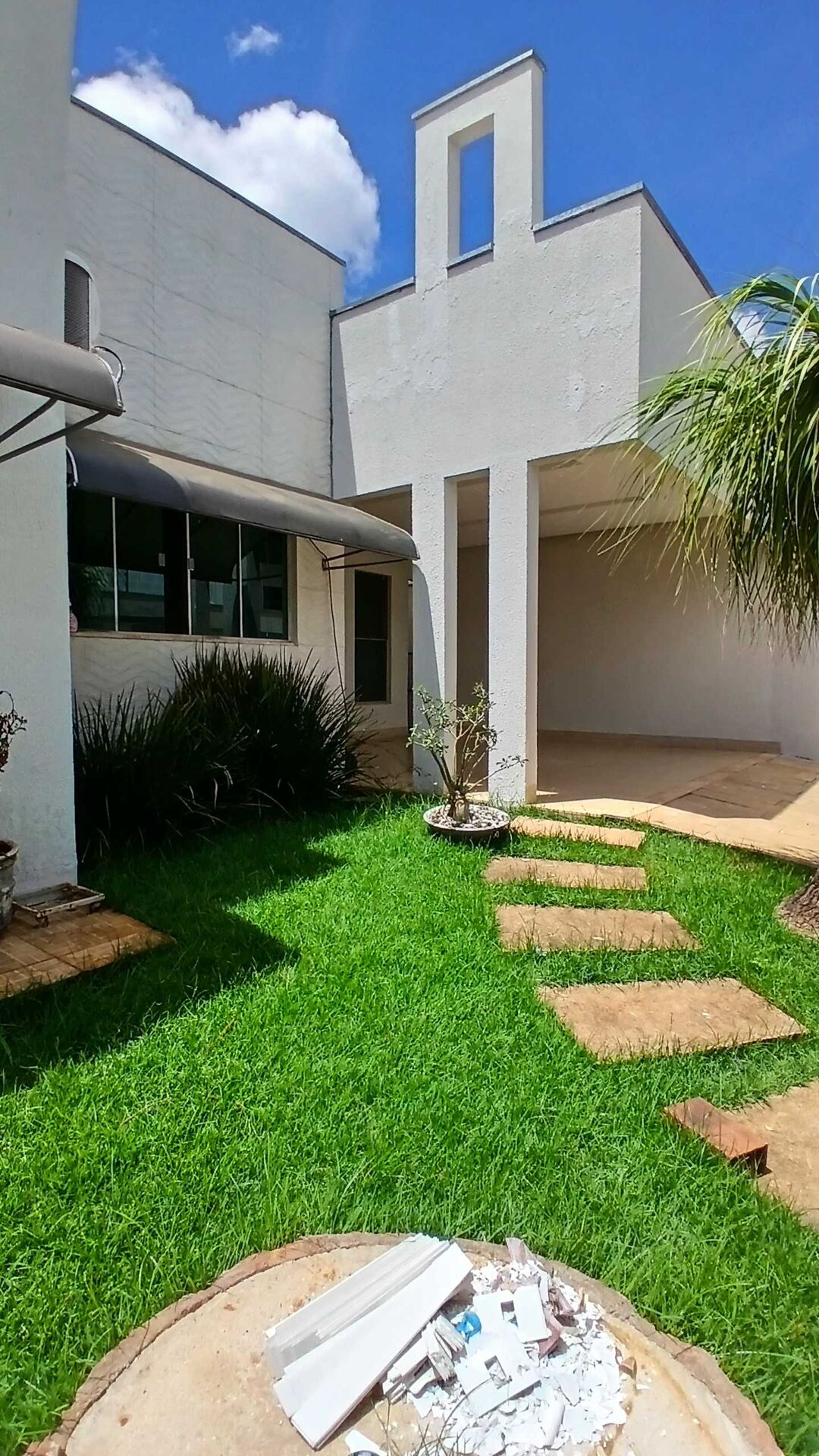 Casa, 3 quartos, 203 m² - Foto 1