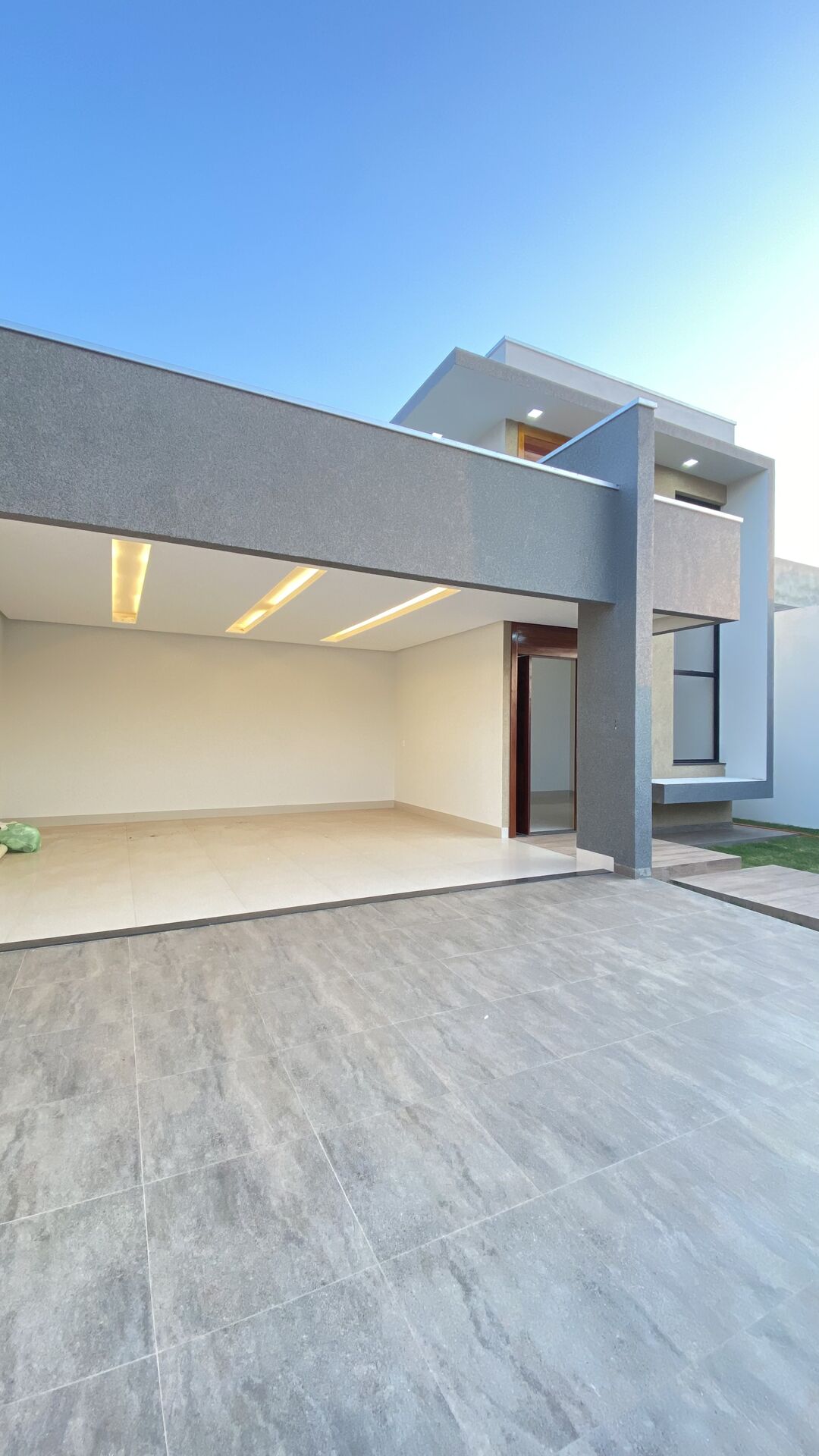 Casa à venda com 3 quartos, 163m² - Foto 2