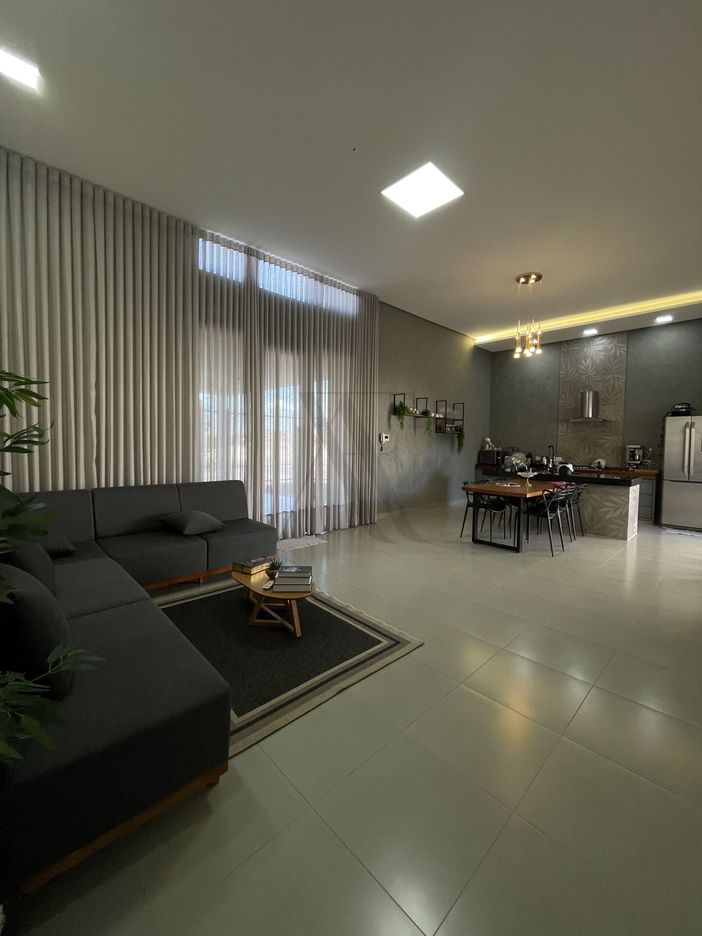 Casa, 3 quartos, 207 m² - Foto 3