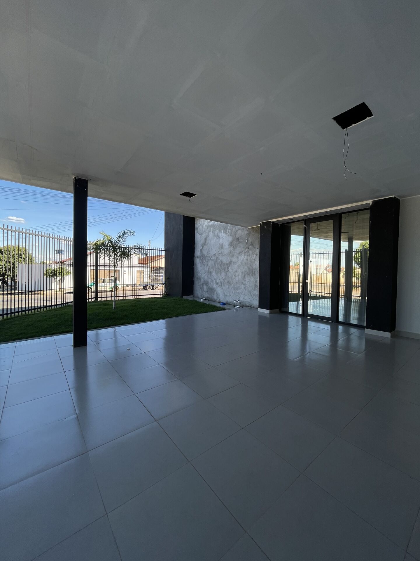 Casa à venda com 3 quartos, 207m² - Foto 2