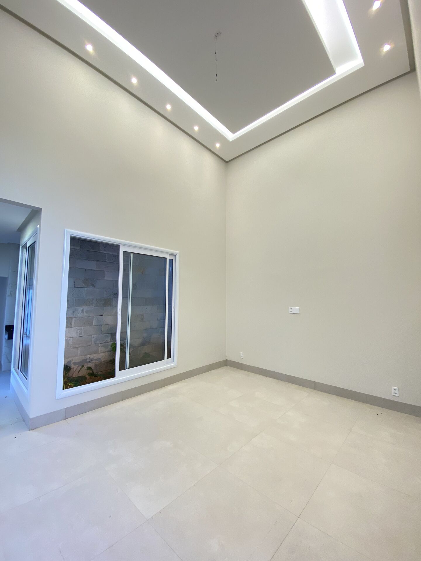 Casa à venda com 3 quartos, 170m² - Foto 3