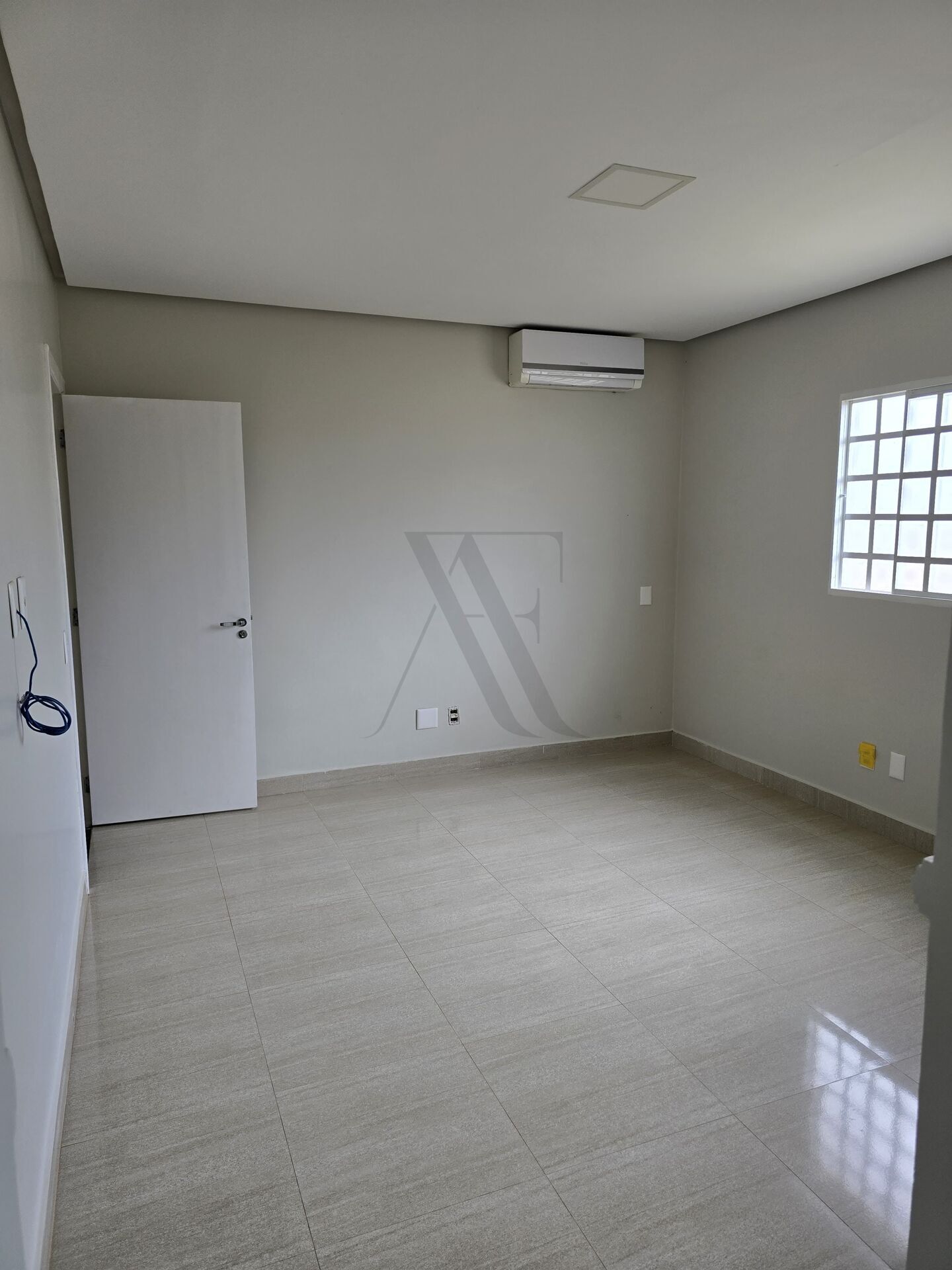 Casa, 4 quartos, 265 m² - Foto 9