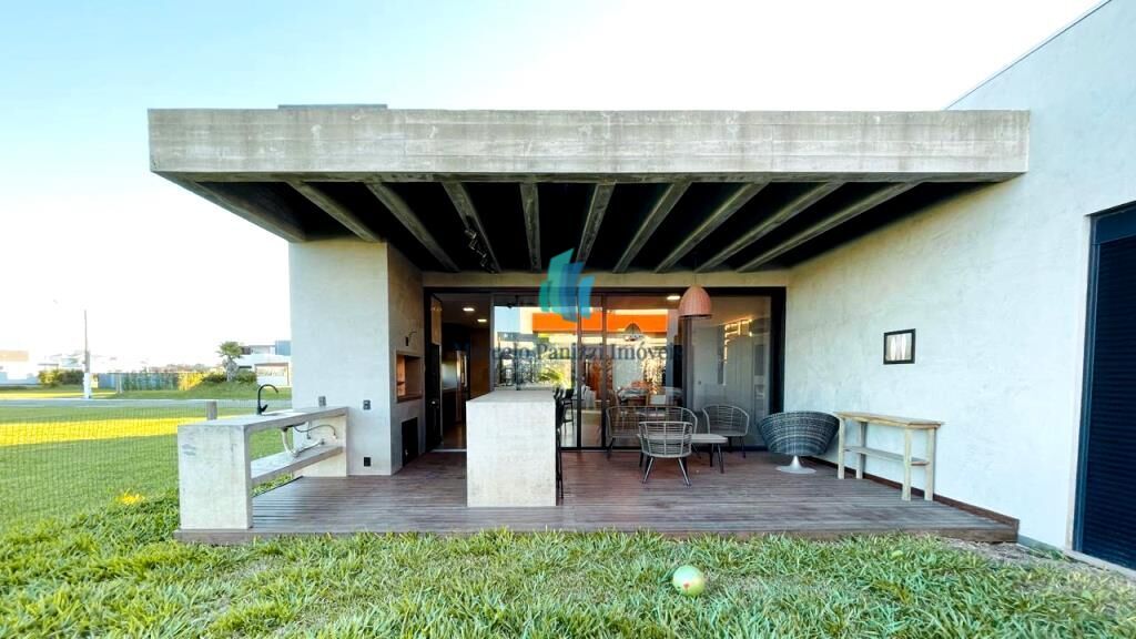 Casa à venda com 4 quartos, 221m² - Foto 13
