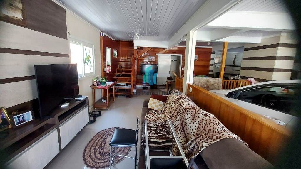 Casa à venda com 3 quartos, 190m² - Foto 2