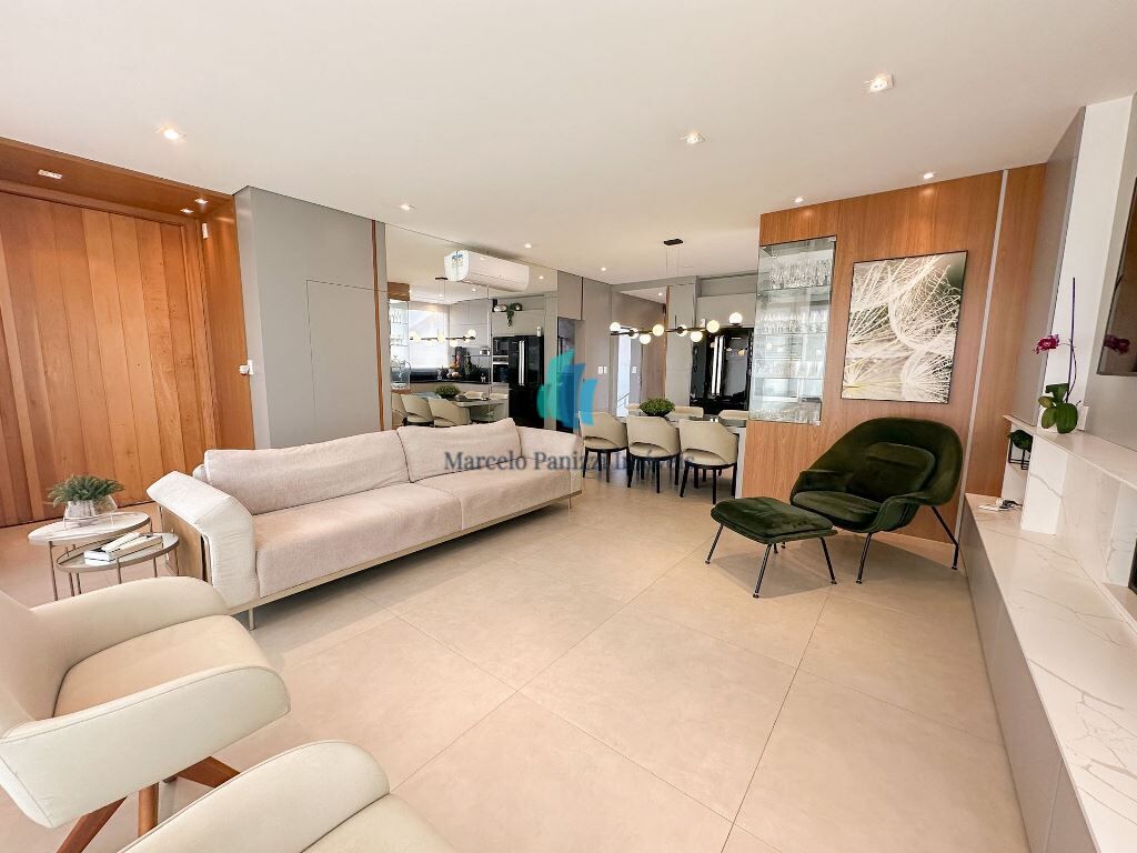 Casa à venda com 3 quartos, 296m² - Foto 4