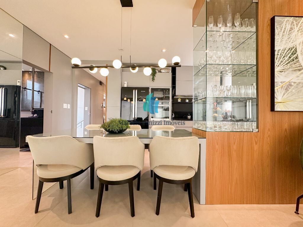 Casa à venda com 3 quartos, 296m² - Foto 7
