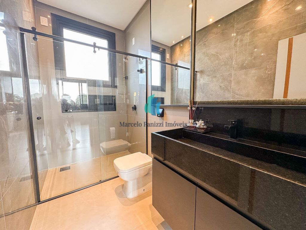 Casa à venda com 3 quartos, 296m² - Foto 9