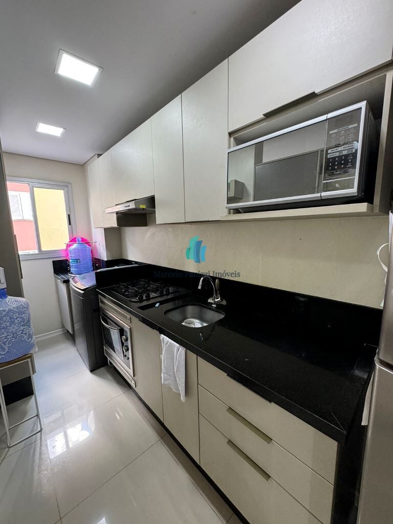 Apartamento à venda com 2 quartos, 70m² - Foto 4