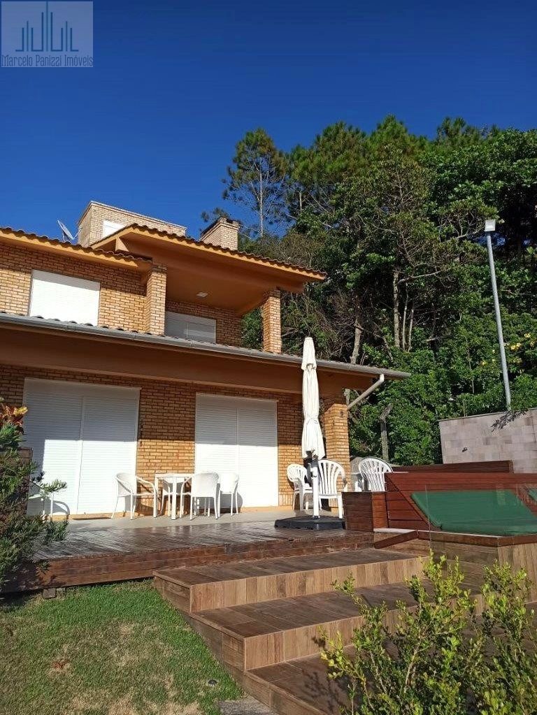 Casa à venda com 5 quartos, 220m² - Foto 6