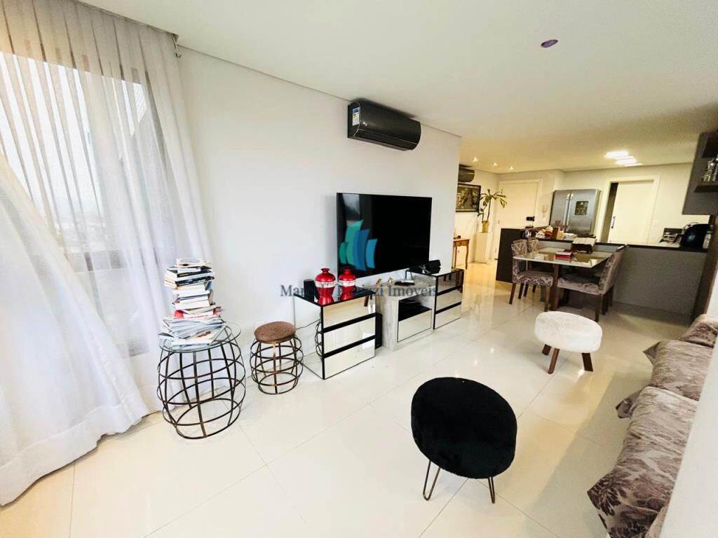 Apartamento à venda com 3 quartos, 111m² - Foto 8