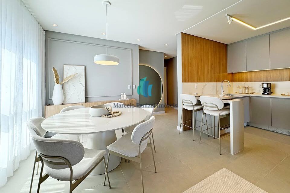 Apartamento à venda com 2 quartos, 105m² - Foto 4