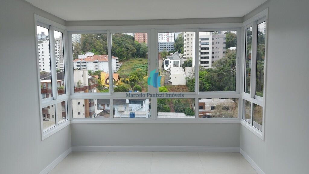 Apartamento à venda com 2 quartos, 66m² - Foto 2