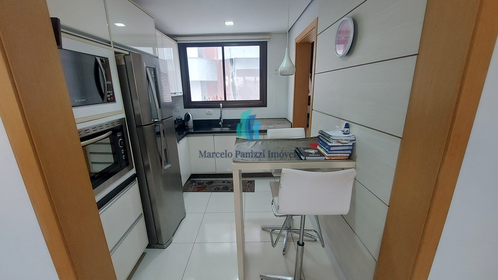 Apartamento à venda com 2 quartos, 79m² - Foto 4