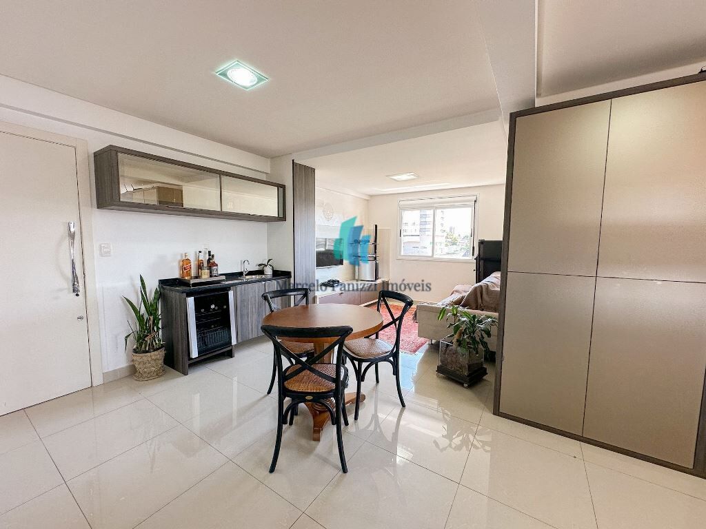Apartamento à venda com 3 quartos, 126m² - Foto 9