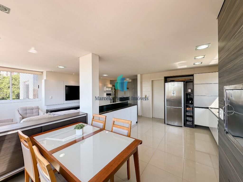 Apartamento à venda com 3 quartos, 126m² - Foto 4