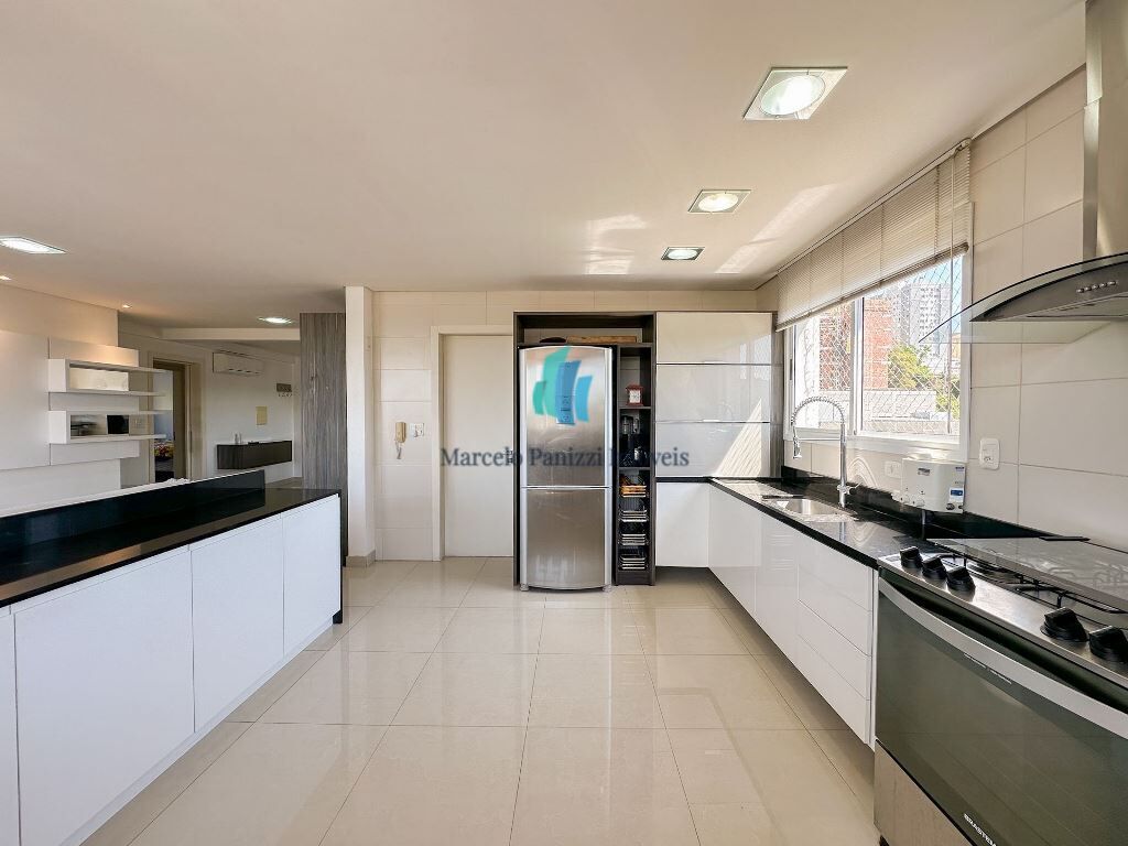 Apartamento à venda com 3 quartos, 126m² - Foto 6