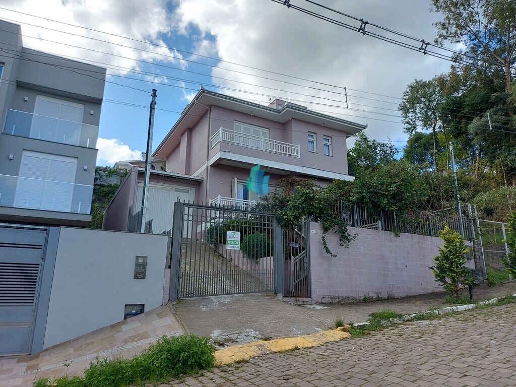 Casa à venda com 3 quartos, 182m² - Foto 2